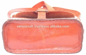 กระเป๋าสะพายไหล่หนังควายแท้สำหรับผู้หญิงทำด้วยมือ - Product Image 4