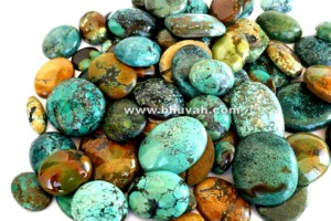 หินเทอร์ควอยซ์ธรรมชาติ อัญมณีแห่งการปกป้อง ปัญญา และโชคลาภที่เหนือกาลเวลา คริสตัลเทอร์ควอยซ์แท้เพื่อพลังงานเชิงบวก - Product Image 3