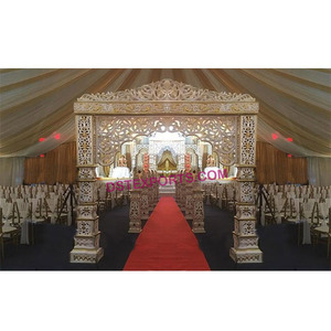Porte d'entrée de bienvenue pour mariage USA Porte de bienvenue en fibre dorée blanche Rajwada Porte d'entrée pour mariage Décor USA - Product Image 1