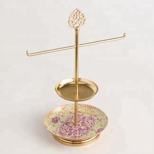 Expositor de Joyería de Aluminio Golden Arrow, Soporte de Mesa para Collares, Tamaño Personalizado, Bañado en Latón, WB Inc WB-AL-95201 OEM ODM - Product Image 4