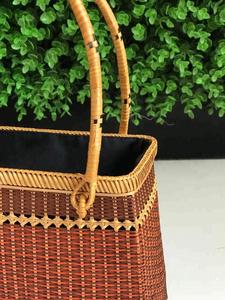 กระเป๋าไม้ไผ่ทรงสี่เหลี่ยมคางหมูจากเวียดนาม - Product Image 3