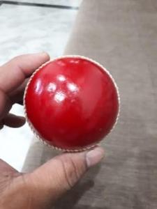 ลูกบอลคริกเก็ตสำหรับกลางคืน4ชิ้นทำจากหนังสีชมพูสำหรับเล่นคริกเก็ต - Product Image 3