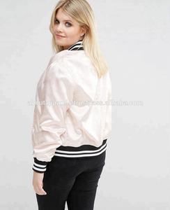 Chaqueta de bombardero de satén Varsity transpirable con estilo para mujer, nueva moda de moda OEM, venta al por mayor, talla XL personalizable - Product Image 3