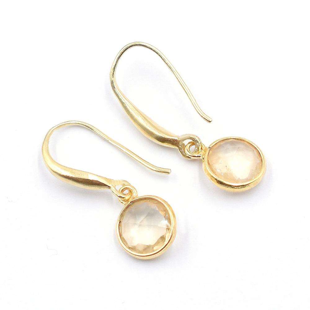 สีเหลือง