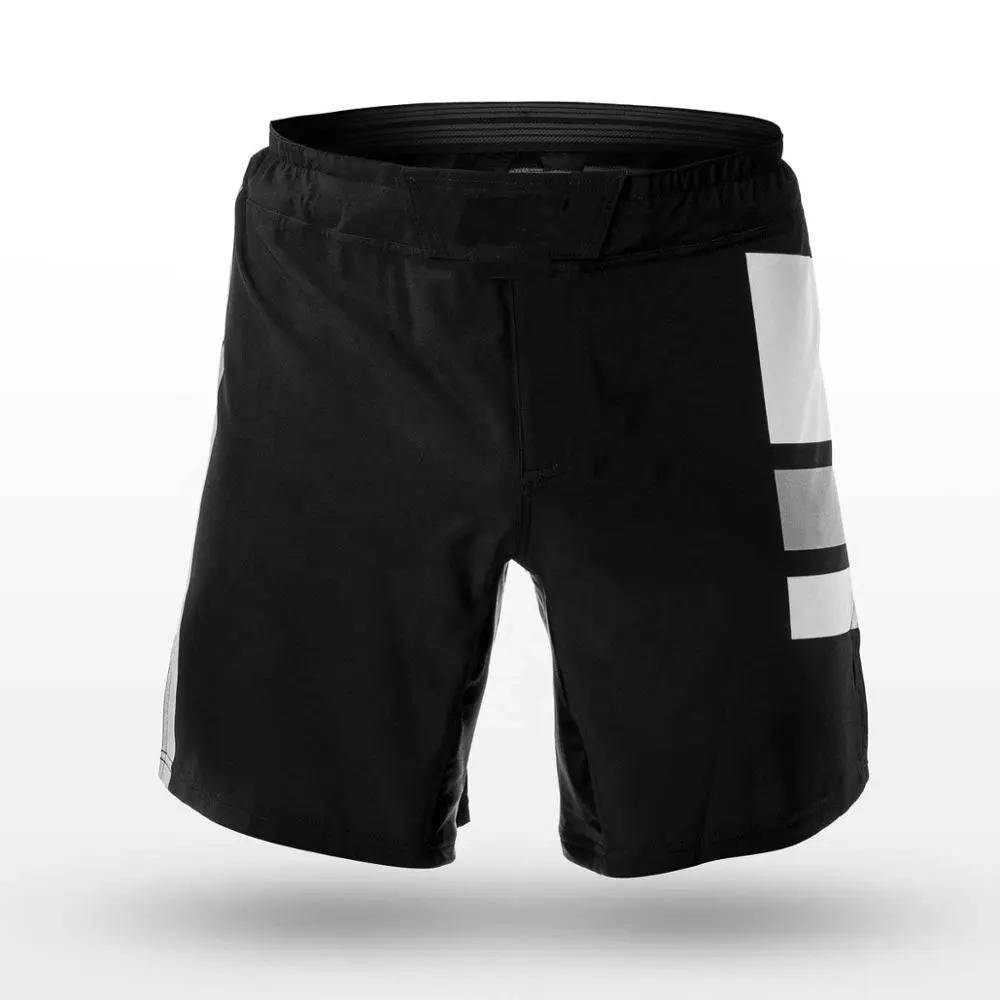 Vente en gros de shorts OEM 100% polyester MMA avec logo personnalisé shorts de muay thaï shorts en maille pour hommes