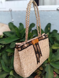 Bolsos de Jacinto de Agua de Moda - Colección de Artesanías de Vietnam _ 99 Almacenamiento de Datos Dorado - Product Image 3