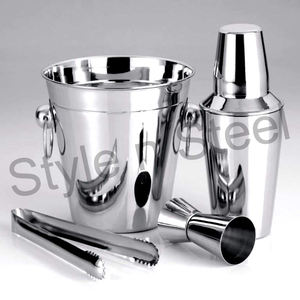 <b>Set</b> of 4 Stainless Steel Martini Wine <b>Cocktail</b> <b>Shaker</b> Tools Elegant Bar Decorative Bar <b>Set</b> Metal bartender Tools - Product Image 1