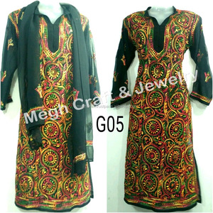Sommerkleid ung Weiße Baumwolle Lucknow Chikan hand bestickte <span class=keywords><strong>Kurtis</strong></span>-Tops-Tuniken-Großhandel Lucknow Stickerei Tops Tuniken - Product Image 3