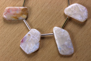 Top qualité 1 brin naturel poli brut opale australienne pierre précieuse foret latéral fabrication de bijoux en gros - Product Image 2