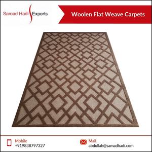 Tapis et tapis plats en laine brodés personnalisés de la meilleure qualité du fournisseur mondial, excellents pour la prière - Product Image 2