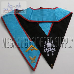 Collier d'officier du Rite Français maçonnique, en cuir brodé à la main, régalia, broderie au point de croix, utilisation maçonnique, Thopson - Product Image 4