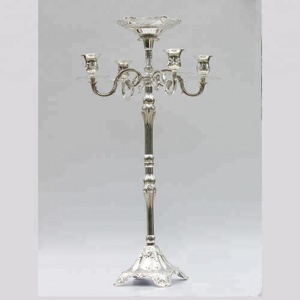เชิงเทียน5แขนนูนสีเงิน - Product Image 1