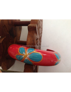 กำไลข้อมือทองเหลืองสำหรับผู้หญิงทำงานทาสีด้วยมือ - Product Image 1