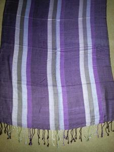 Écharpe d'hiver pour femme en rayonne, tissée à la main, élégante et durable - Product Image 4