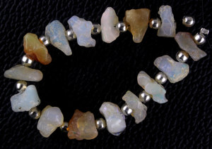 Centre de fabrication de pierres précieuses en opale éthiopienne, excellente qualité, naturel, brut, non traité, vente en gros - Product Image 2