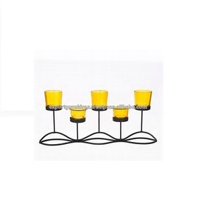 Portavelas con forma de diseñador de metal - Product Image 1