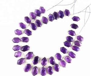 Forme de créateur à facettes, améthyste bleue naturelle, vente en gros, fabrication de bijoux faits à la main, perles de Briolette - Product Image 1