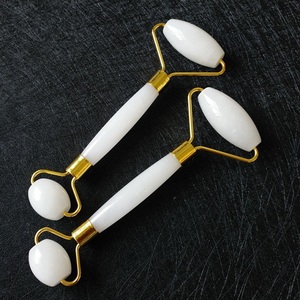 ลูกกลิ้งนวดหินหยกสีขาวลูกกลิ้งคริสตัลธรรมชาติลูกกลิ้งนวดหน้าสินค้าสำหรับใบหน้าขายส่งขนาด4ถึง5นิ้ว - Product Image 2