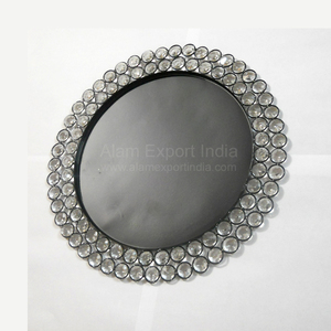 Plaque de chargeur ronde au design exclusif Anneau noir Perles de cristal clair finies pour la décoration de table de mariage et la décoration de table à la maison - Product Image 1