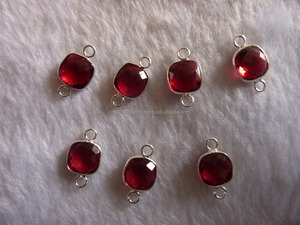 Ruby Hydro Stone Bezel Gemstone Connecteur plaqué or et rhodium avec technologie d'incrustation de réglage de la lunette - Product Image 3