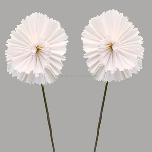 Fleurs de Sola blanches naturelles faites à la main pour la décoration de fête - Product Image 1