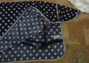 Tapis anti-mouches d'été pour chevaux avec motif étoile Col intégral imprimé en tissu ripstop imperméable Filet de coton Filet de confort pour mouches - Product Image 5