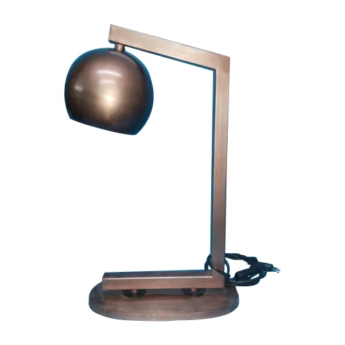 Modern lüks başucu lambası gölge Metal altın renk bitmiş masa lambası el yapımı Metal ev/otel/ofis/komidin lamba