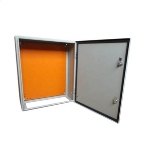 صندوق توزيع كهربائي للاستخدام الخارجي بدرجة حماية IP65 - Product Image 1