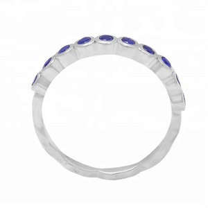 Piedra preciosa de cuarzo redondo azul genuino sólido. Anillo de banda de media eternidad de Plata de Ley 925 para mujer, proveedor Casa De Plata - Product Image 2
