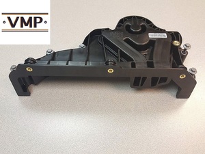 VOE 22121028-Couvercle de pignon de distribution pour chargeuses sur pneus L150H, L180H HL, L180H, L220H, L250H et Haulers A35G,A40G - Original - Product Image 2