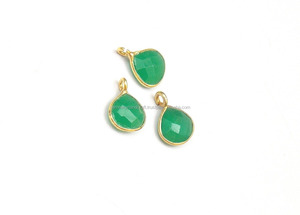 Forme de coeur de pierre précieuse d'onyx vert avec la fabrication de bijoux plaqués or connecteur de lunette de charme à facettes à la main - Product Image 3