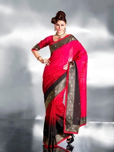 Las últimas mujeres tradicionales de la India, ropa de diseñador, Bandhani work Bandhani Sarees En Surat - Product Image 4