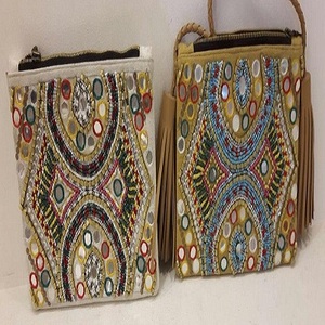 Sac à main de soirée écologique de créateur, mélange de perles et de tissus tissés à la main, couleurs mélangées, 30x20 cm - Product Image 3