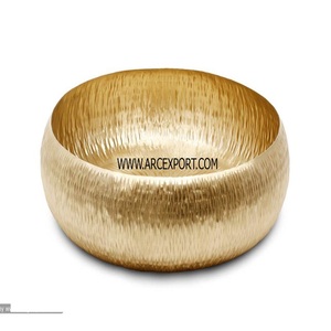 Bol de service élégant de forme ronde dorée bol en métal de qualité exclusive pour la vaisselle de cuisine bol de service au meilleur prix - Product Image 1