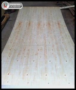 Long Dat Corp Contreplaqués d'emballage durables et robustes de troisième classe E2 aux normes d'émission de formaldéhyde 1220x2440mm pour une expédition sécurisée - Product Image 4