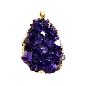 Colgantes y dijes de racimo de amatista brasileña Piedra original de Brasil Accesorio de moda - Product Image 1