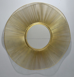 Miroirs en verre d'art décoratif suspendus au mur en métal élégant pour la décoration de salle de bain de chambre à coucher à la maison - Product Image 4