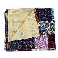 Vente chaude de Coton Indien Main Vintage Kantha Quilt Patchwork Couvre-lit Reine Gudri Décor À La Maison En Gros