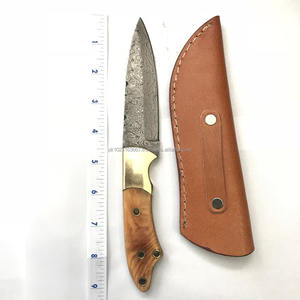 Couteaux de plein air forgés à la main en acier damassé pour les détaillants - Product Image 2