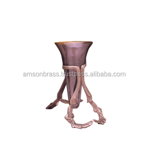 ขาตั้งอะลูมิเนียมตกแต่งพร้อมกรวยแก้วสำหรับตกแต่งบ้าน - Product Image 1