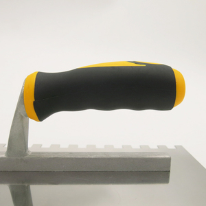 Vente en gros de truelle à béton en acier inoxydable avec manche en caoutchouc et lame crantée truelle en plastique pour le plâtrage - Product Image 5