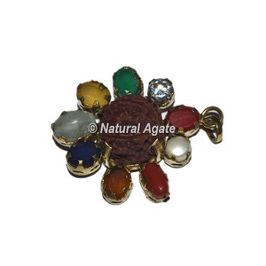 Phenom — pendentifs en pierre dorée, 9 pierres, chakra, en métal, vente en gros - Product Image 1