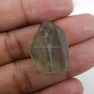 Amatista Verde Natural de 40.05 Quilates, Piedra Preciosa en Bruto de Brasil por Ishu Gems - Product Image 2