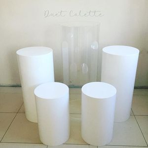 ที่ขายดีที่สุดสีขาวใสรอบ Perspex กระบอกอะคริลิแท่นสำหรับงานแต่งงาน - Product Image 1