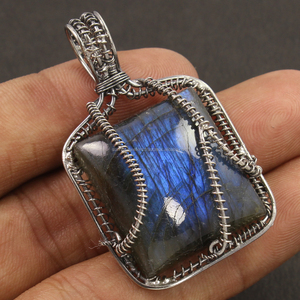 จี้พลอยลาบราดอไรต์ธรรมชาติทำด้วยมือเงินเยอรมันขัดเงารักการบำบัดเครื่องประดับ Boho สำหรับผู้ชายและผู้หญิง - Product Image 1