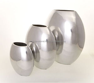 Florero de aluminio pulido brillante de diseño moderno a un precio económico para decoración del hogar Uso en el suelo Florero de metal - Product Image 1