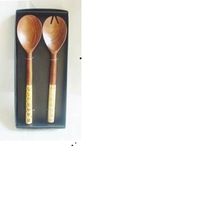 Ensemble de service à salade en bois antique européen fait à la main couverts personnalisés pour l'utilisation de cuisine de mariage d'hôtel comprenant des cadeaux de gâteau - Product Image 1