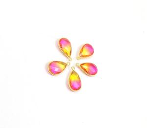 Multi cuarzo piedra preciosa natural hermosa hecha a mano forma de pera bisel piedra natal Boho conector con chapado en oro - Product Image 1