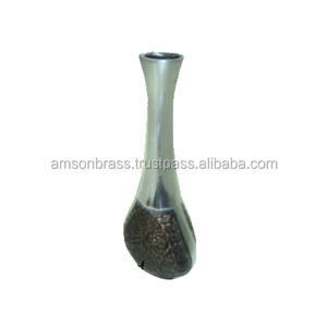 Florero decorativo con acabado plateado, diseño único hecho a mano, florero martillado y florero de mesa - Product Image 4