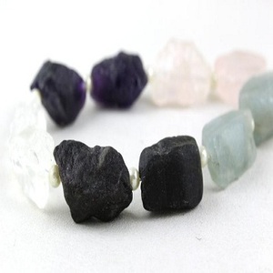 Pierres précieuses multiples naturelles de forme irrégulière rugueuse de grande taille, perceuse supérieure non traitée, fabrication de bijoux faits à la main bruts - Product Image 4